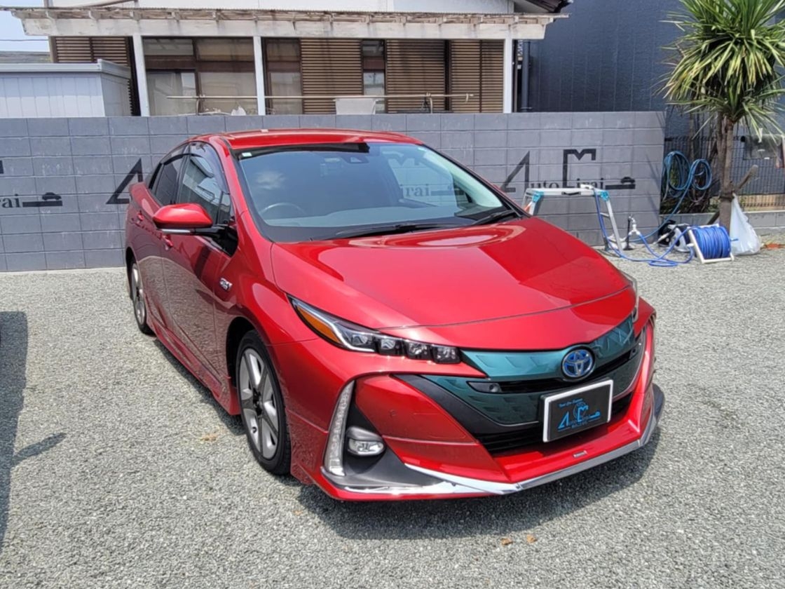 トヨタ プリウスPHV1.8 A