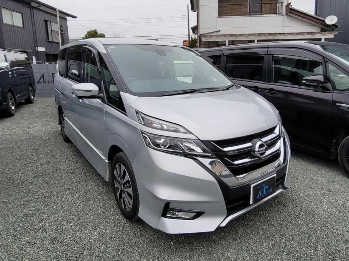 日産 セレナHスター　Vセレクション