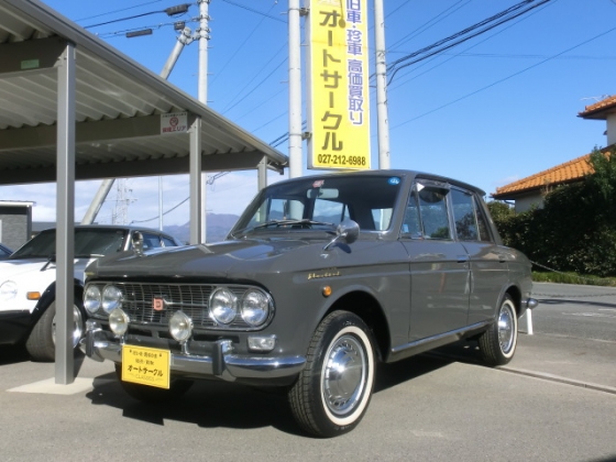 日産 ブルーバード１３００デラックス