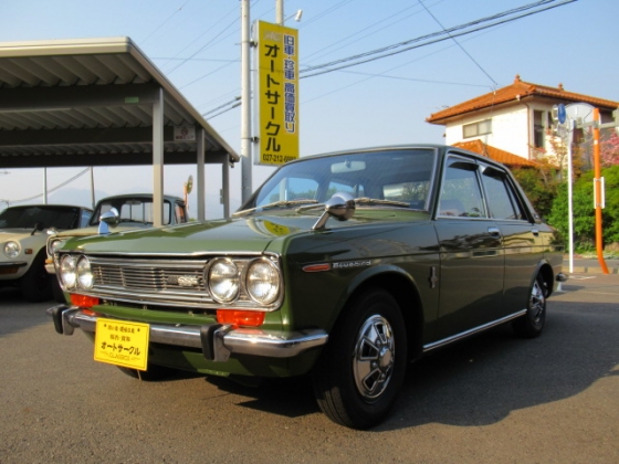 日産 ブルーバードセダン1800ＳＳＳローダウン　流れるテール