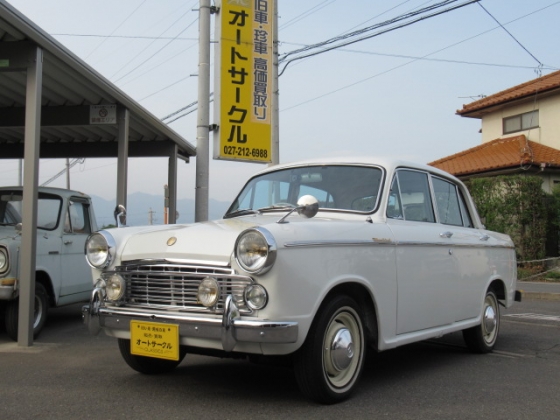 日産 ブルーバード１２００デラックス