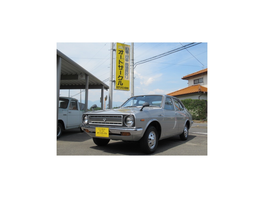 トヨタ パブリカスターレット４ドアデラックス